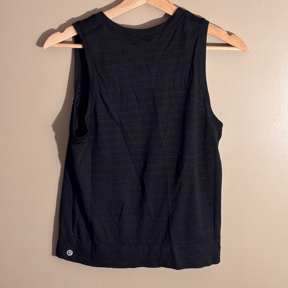 Lululemon Workout Tank - Picture 2 of 2